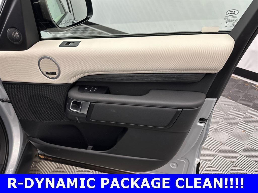 used 2022 Land Rover Discovery car, priced at $31,697