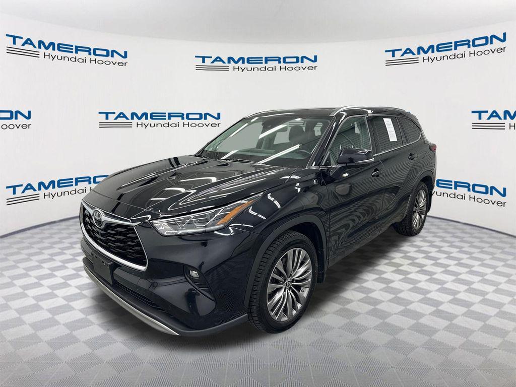 used 2020 Toyota Highlander car, priced at $31,993
