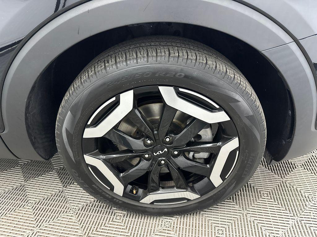 used 2024 Kia Telluride car, priced at $33,755
