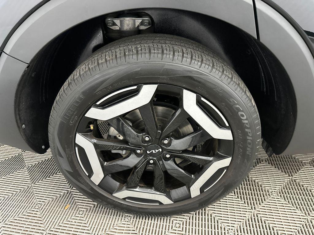 used 2024 Kia Telluride car, priced at $33,755