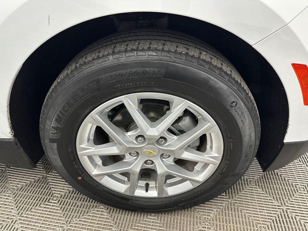 used 2022 Chevrolet Equinox car, priced at $16,867