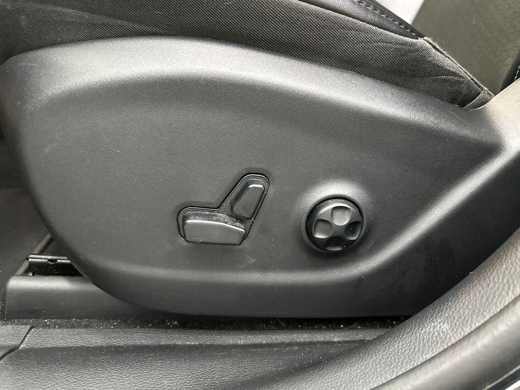 used 2020 Jeep Cherokee car, priced at $15,982