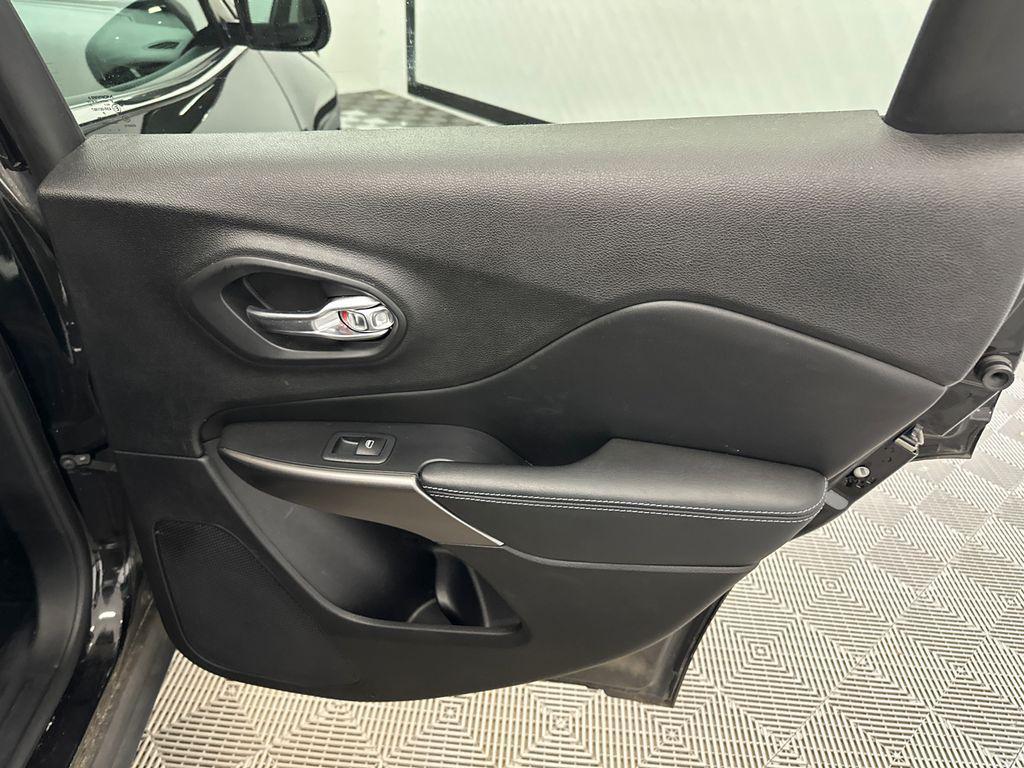 used 2020 Jeep Cherokee car, priced at $15,982