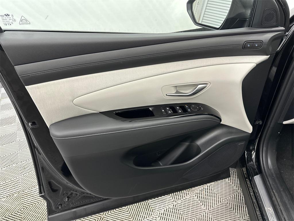 new 2026 Hyundai Tucson car, priced at $39,655