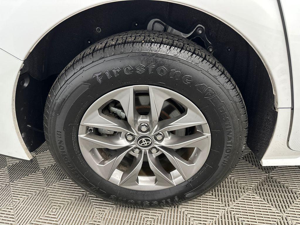 used 2023 Toyota Sienna car, priced at $34,631