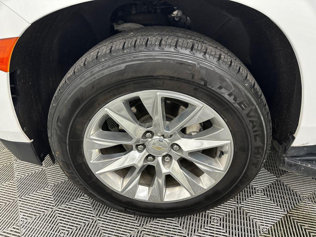 used 2023 Chevrolet Suburban car, priced at $33,804