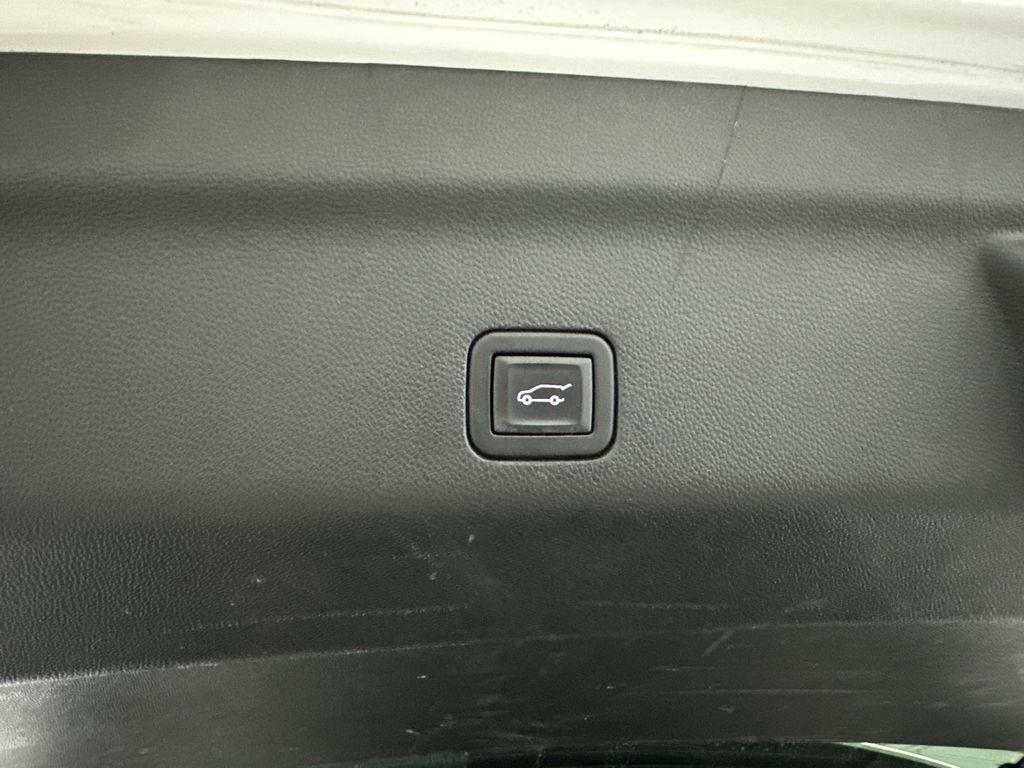 used 2023 Chevrolet Suburban car, priced at $33,804