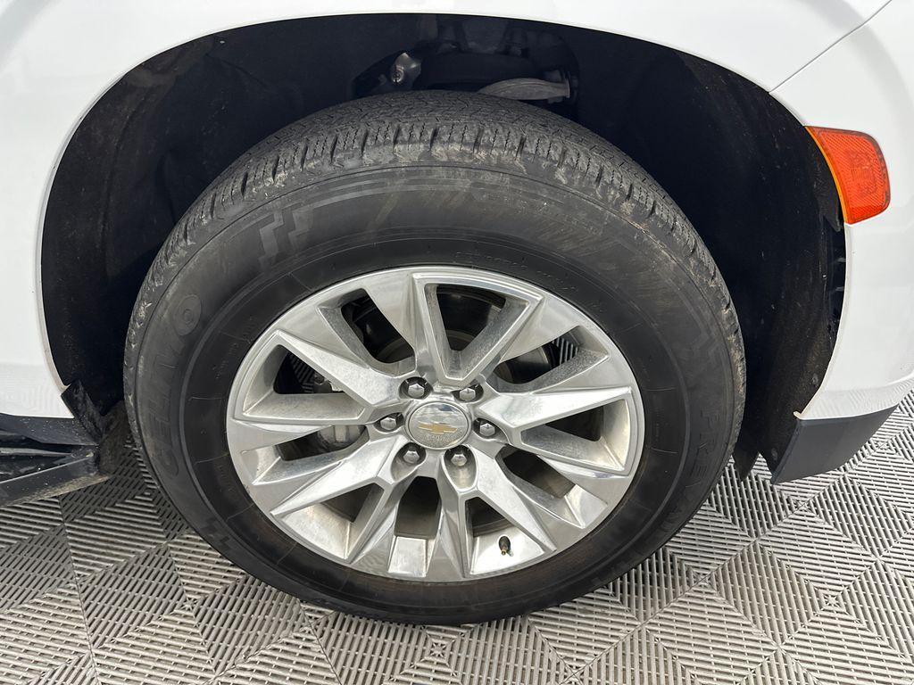 used 2023 Chevrolet Suburban car, priced at $33,804