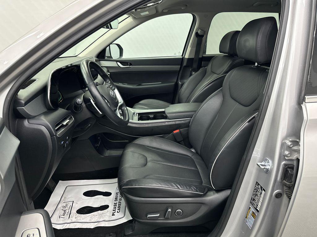 used 2025 Hyundai Palisade car, priced at $30,977