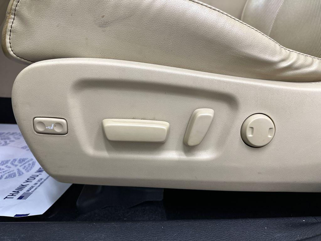 used 2018 Toyota Highlander car, priced at $22,766