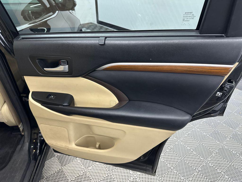 used 2018 Toyota Highlander car, priced at $22,766