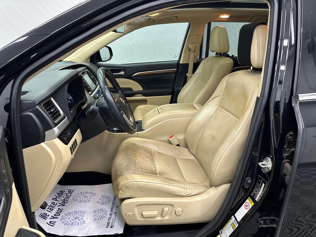 used 2018 Toyota Highlander car, priced at $22,766