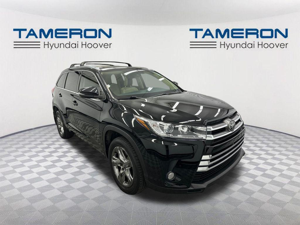 used 2018 Toyota Highlander car, priced at $22,766