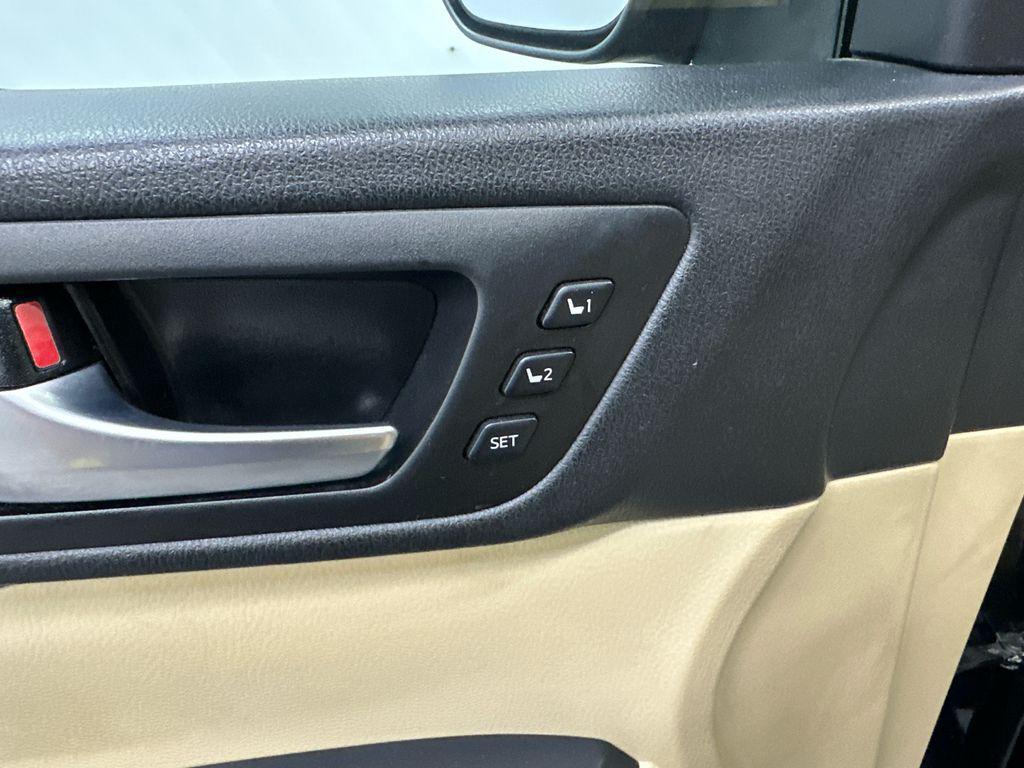 used 2018 Toyota Highlander car, priced at $22,766