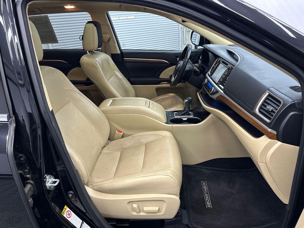 used 2018 Toyota Highlander car, priced at $22,766