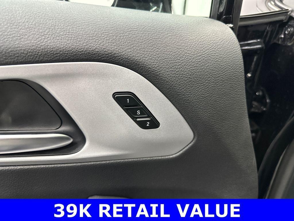 used 2025 Chrysler Pacifica car, priced at $32,850