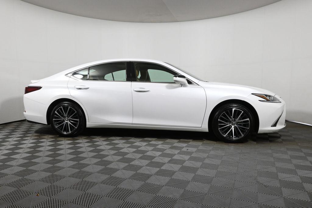 used 2025 Lexus ES 350 car, priced at $40,715