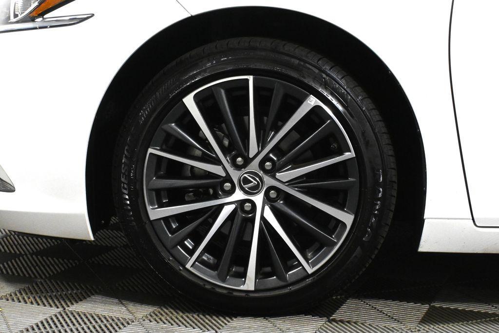 used 2025 Lexus ES 350 car, priced at $40,715