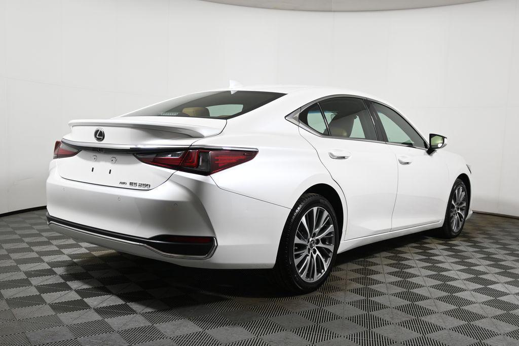 used 2021 Lexus ES 250 car, priced at $26,405