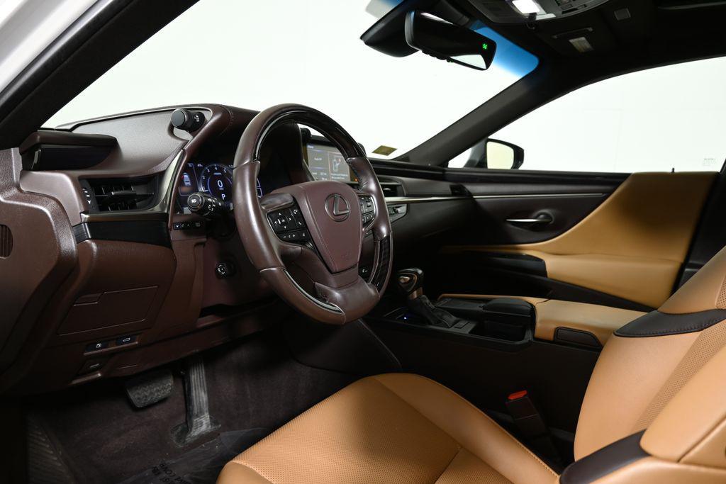 used 2021 Lexus ES 250 car, priced at $26,405