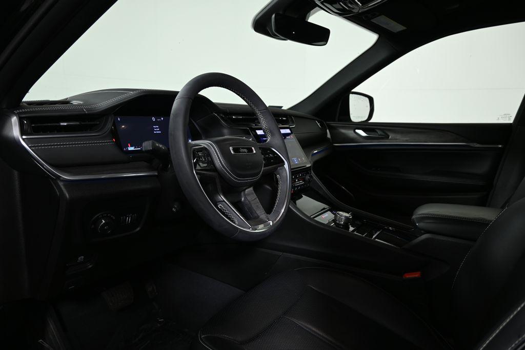 used 2023 Jeep Grand Cherokee car, priced at $31,539