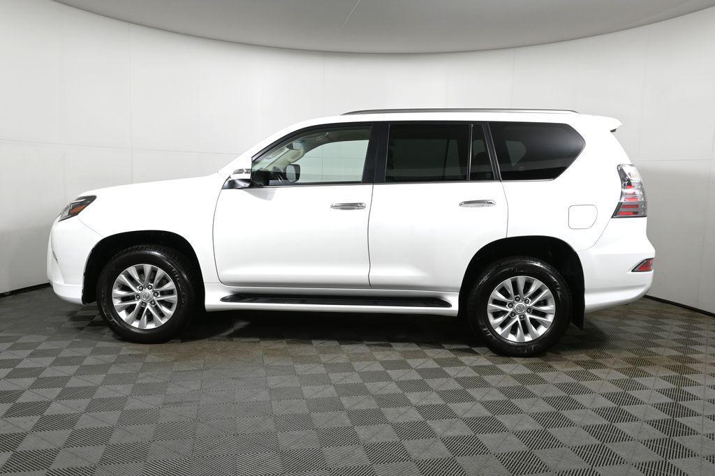 used 2022 Lexus GX 460 car, priced at $51,764