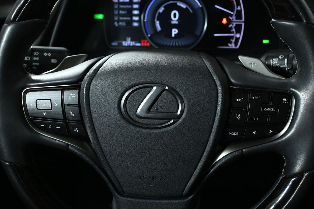used 2020 Lexus ES 300h car, priced at $30,179