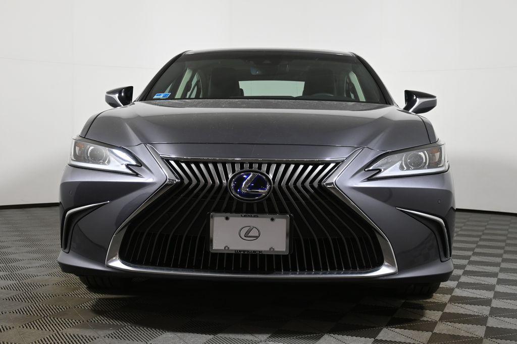 used 2020 Lexus ES 300h car, priced at $30,179