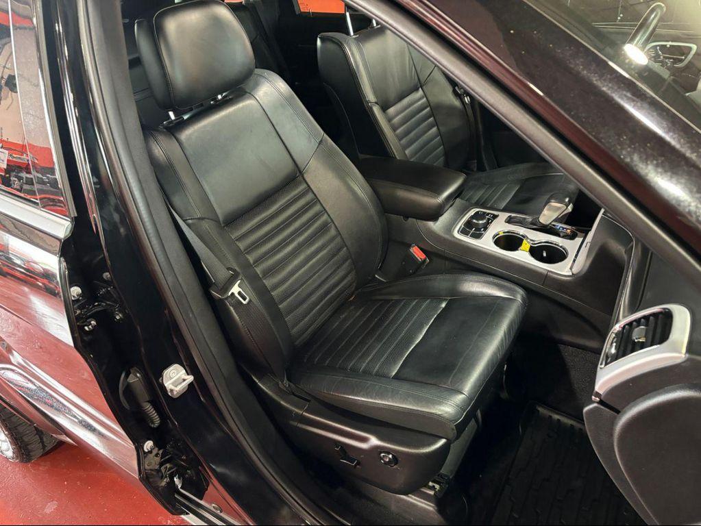 used 2018 Jeep Grand Cherokee car, priced at $18,266