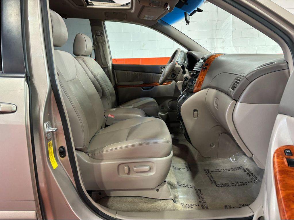 used 2006 Toyota Sienna car, priced at $8,999