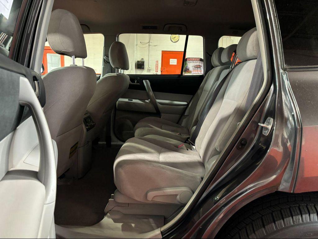used 2008 Toyota Highlander car, priced at $11,633