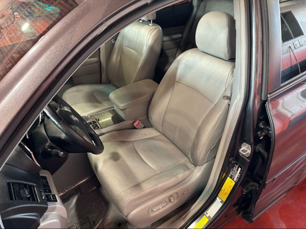 used 2008 Toyota Highlander car, priced at $10,968