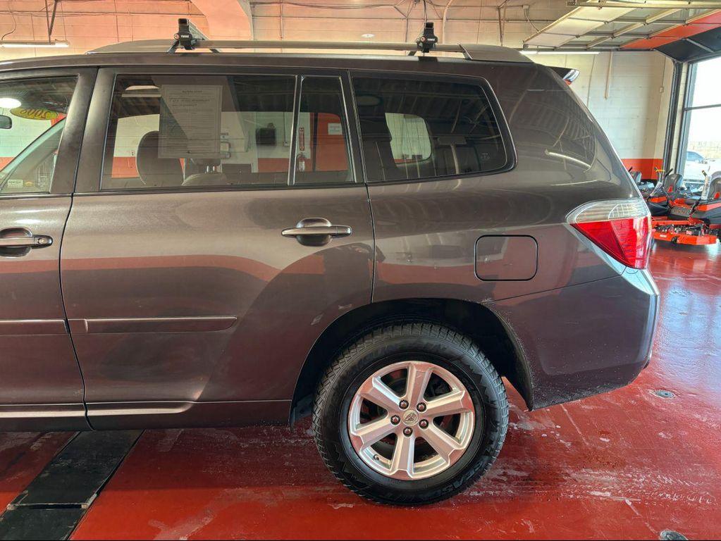 used 2008 Toyota Highlander car, priced at $10,968