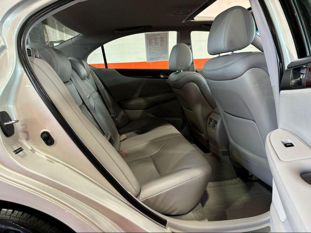 used 2004 Lexus ES 330 car, priced at $10,499