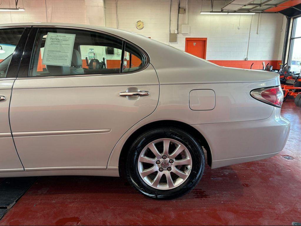 used 2004 Lexus ES 330 car, priced at $10,499