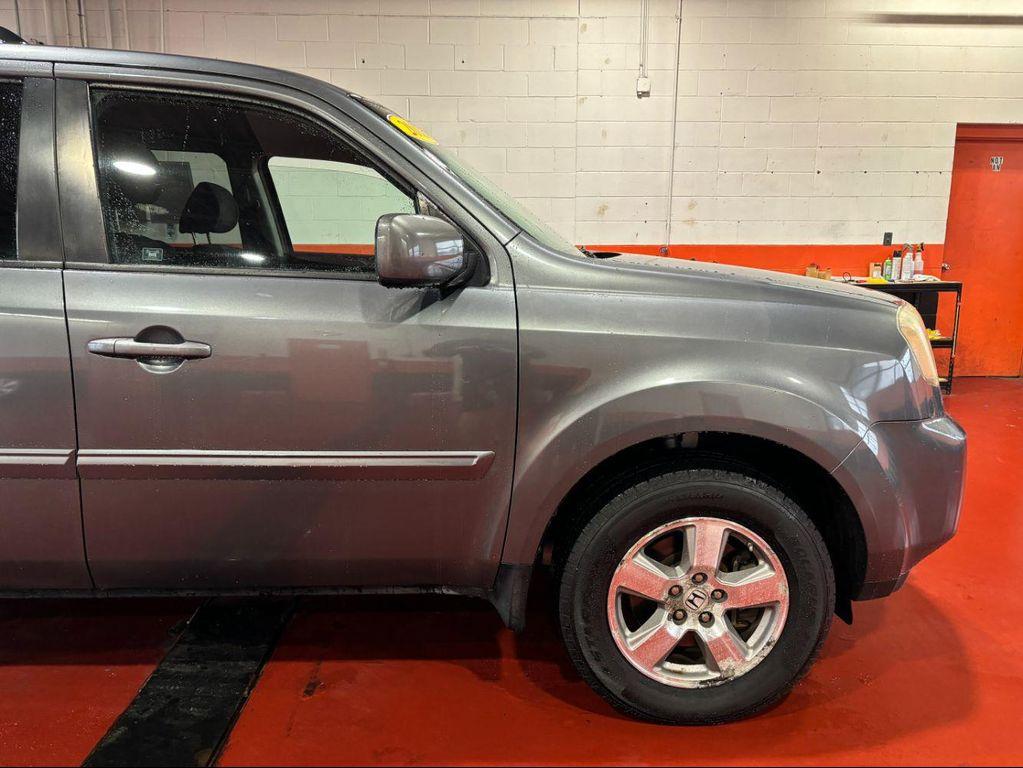 used 2011 Honda Pilot car, priced at $10,356