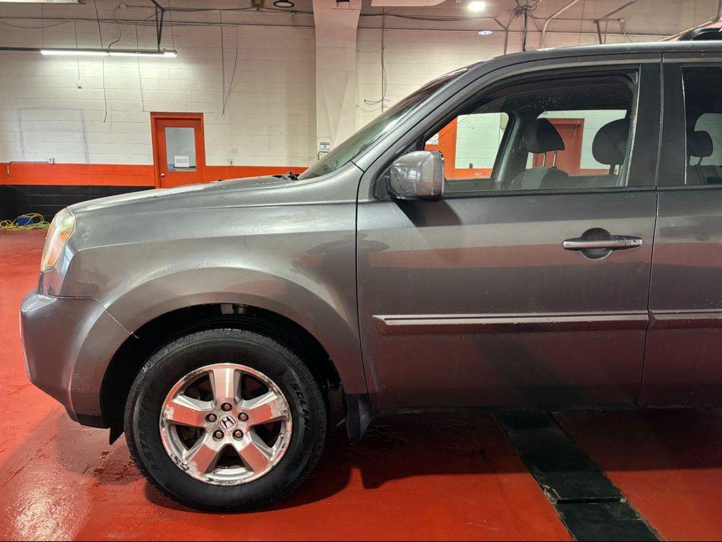 used 2011 Honda Pilot car, priced at $10,356