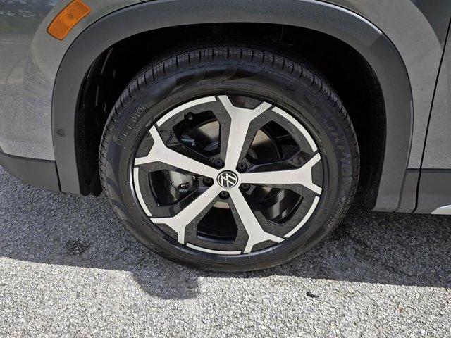 new 2025 Volkswagen Tiguan car, priced at $31,853