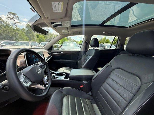 used 2025 Volkswagen Atlas car, priced at $36,076