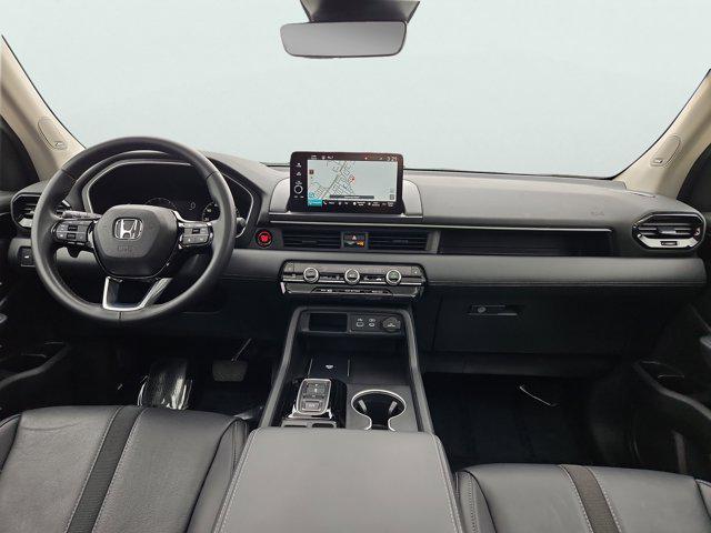 used 2024 Honda Pilot car, priced at $41,498