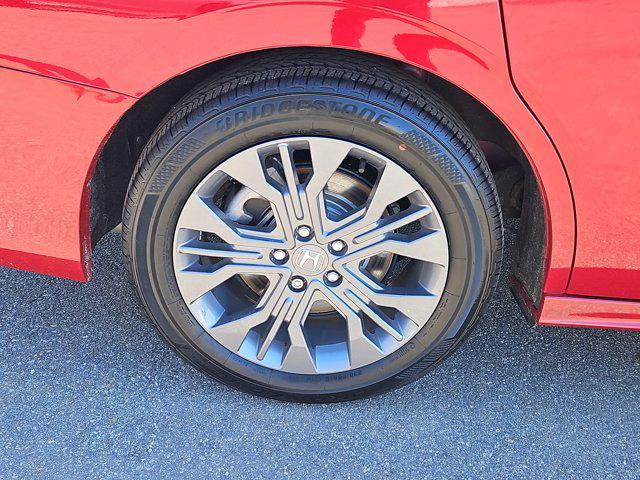 used 2025 Honda Odyssey car, priced at $42,998