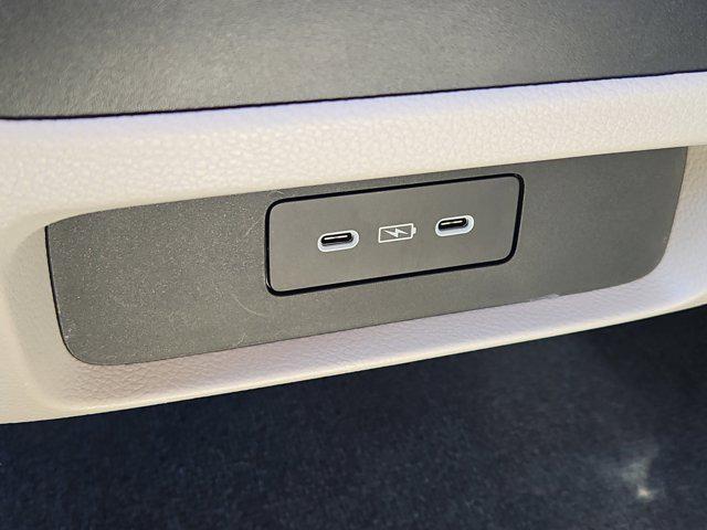 used 2025 Honda Odyssey car, priced at $42,998