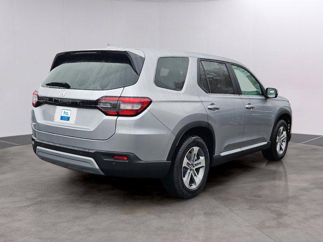 new 2025 Honda Pilot car, priced at $47,095