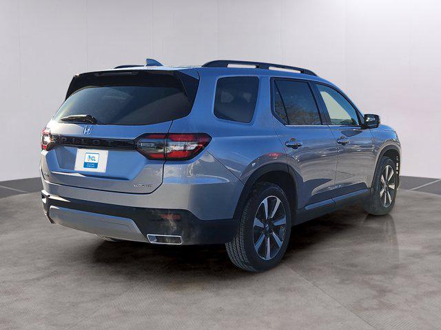 new 2025 Honda Pilot car, priced at $49,095