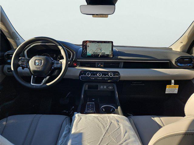 new 2025 Honda Pilot car, priced at $49,095