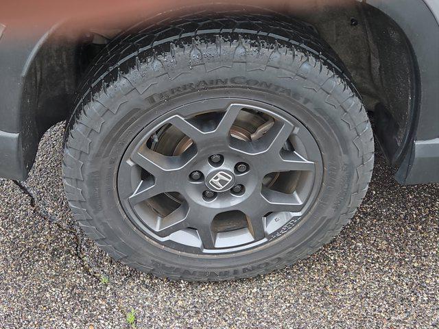used 2025 Honda Pilot car, priced at $48,998