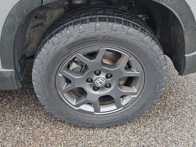 used 2025 Honda Pilot car, priced at $48,998