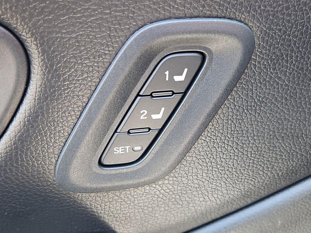 used 2023 Honda Pilot car, priced at $44,998