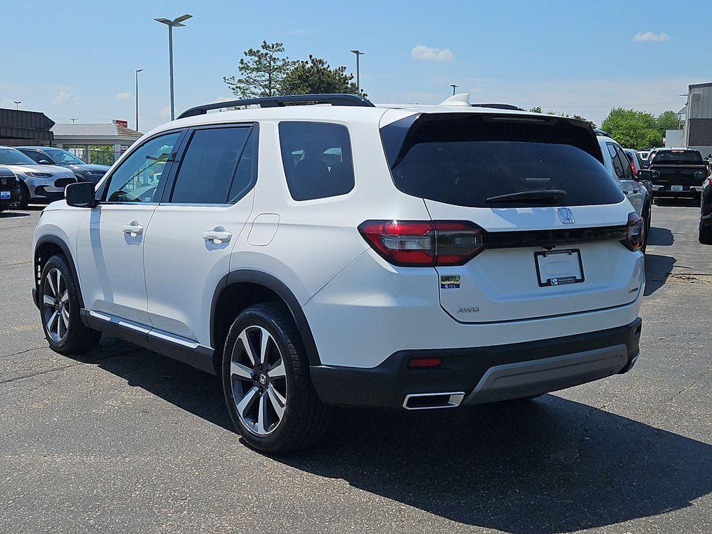used 2023 Honda Pilot car, priced at $44,998