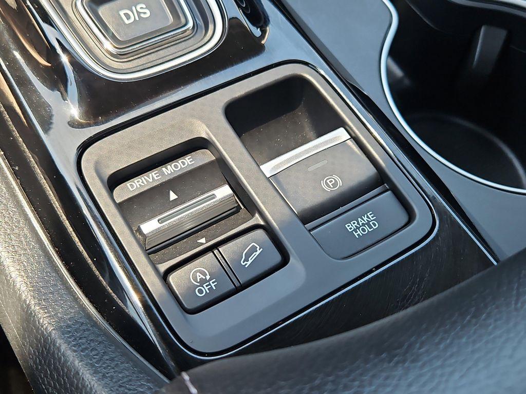 used 2023 Honda Pilot car, priced at $44,998